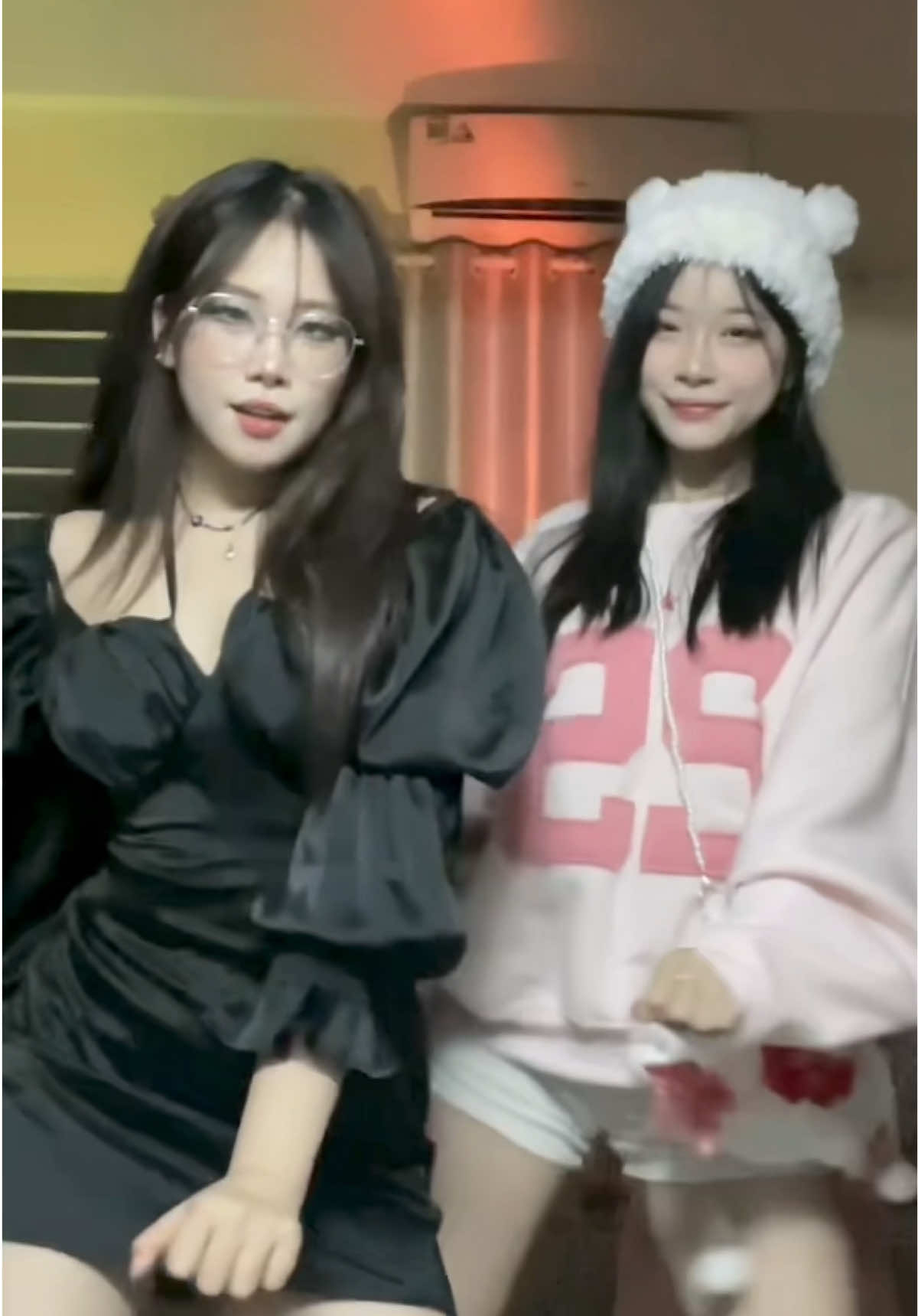 Đăng nốt bản nháp này :)) đố biết ai chị ai em 🤌🏻 @Ả nha mẫn 