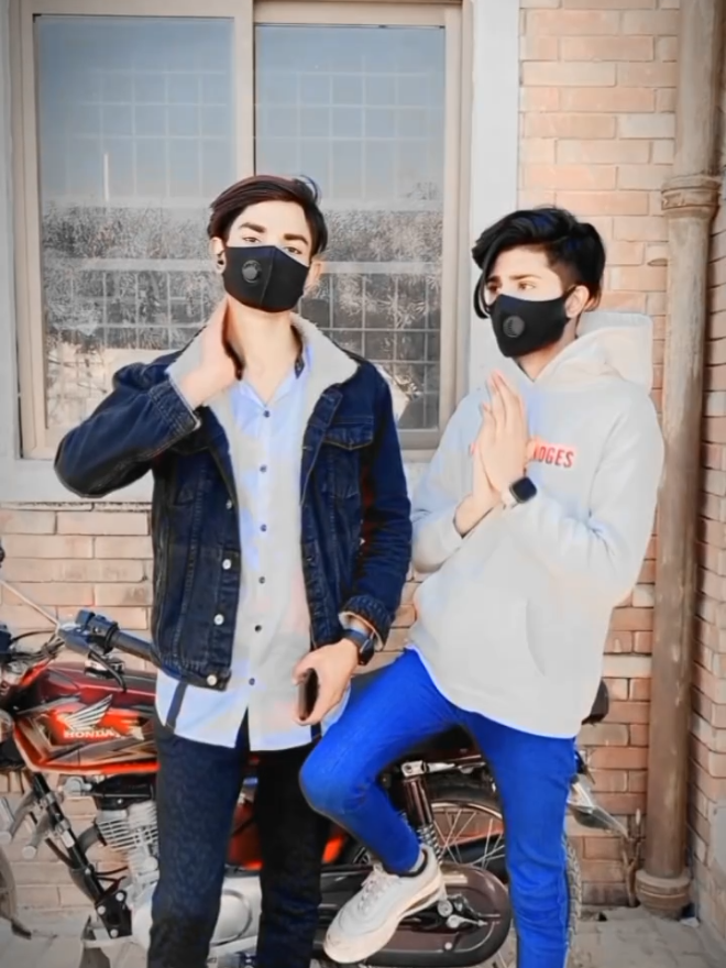 #CapCut #viral #video #grow #account #fouryou #fouryoupage @🔥👑 AsiM_Malik 💵👅  #LearnOnTikTok #fyp #mask #trending #slowmo @TikTok @TiktokPakistanOfficial 