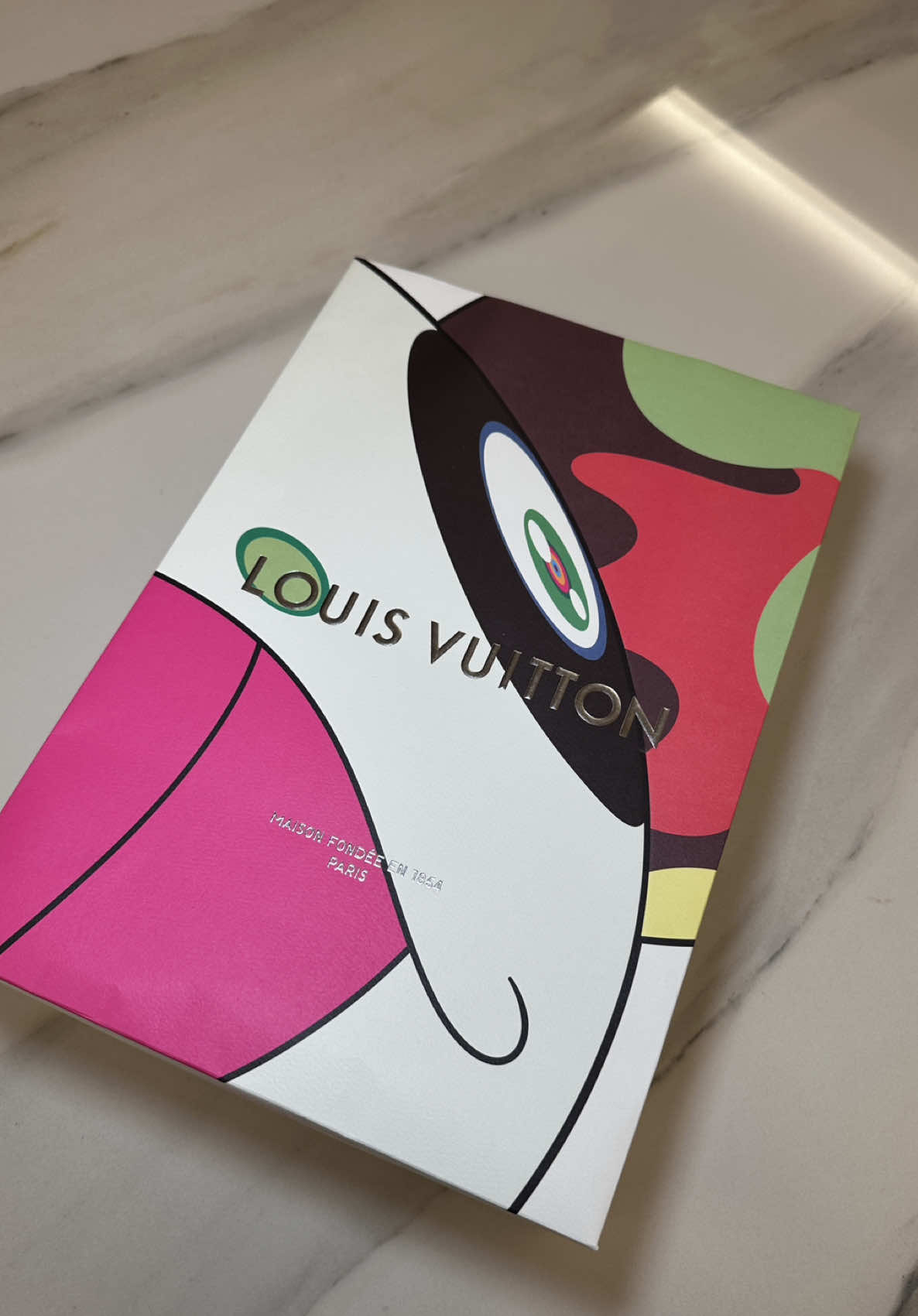 Louis Vuitton x Murakami collection✨ The first wish on my 2025 wishlist 🩷 #lv #louisvuittonxmurakami #murakami #fyp #luxury #unboxingvideo #LVxMurakami #LouisVuitton #LV #LouisVuittonxMurakami #Murakami #Unboxing