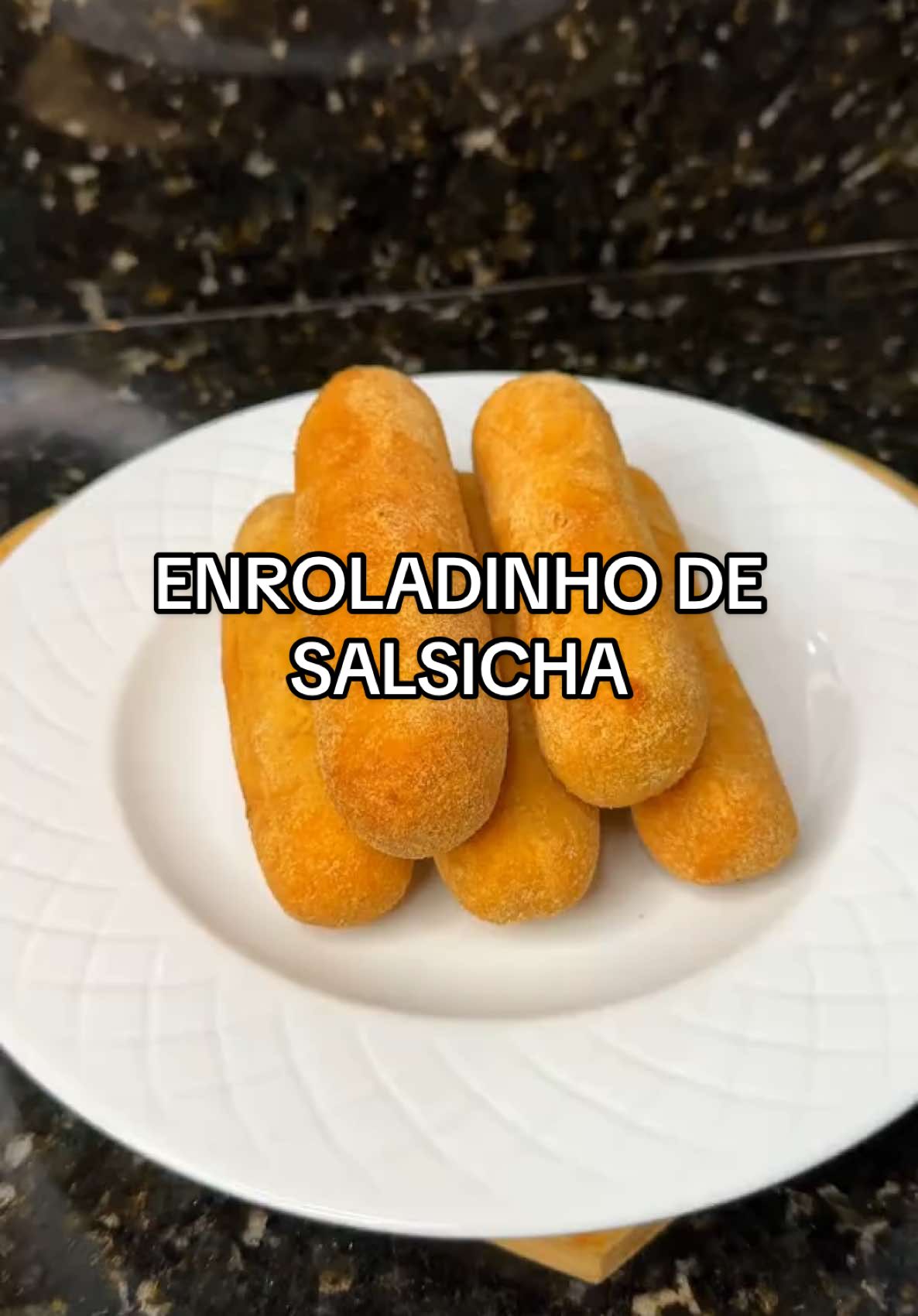 #enroladinho #enroladinhodesalsicha #salgado #salgadodesalsicha #receita #receitas #receitasimples #receitafacil #receitaspratododia #salgadofrito #receitaboa #receitaviral