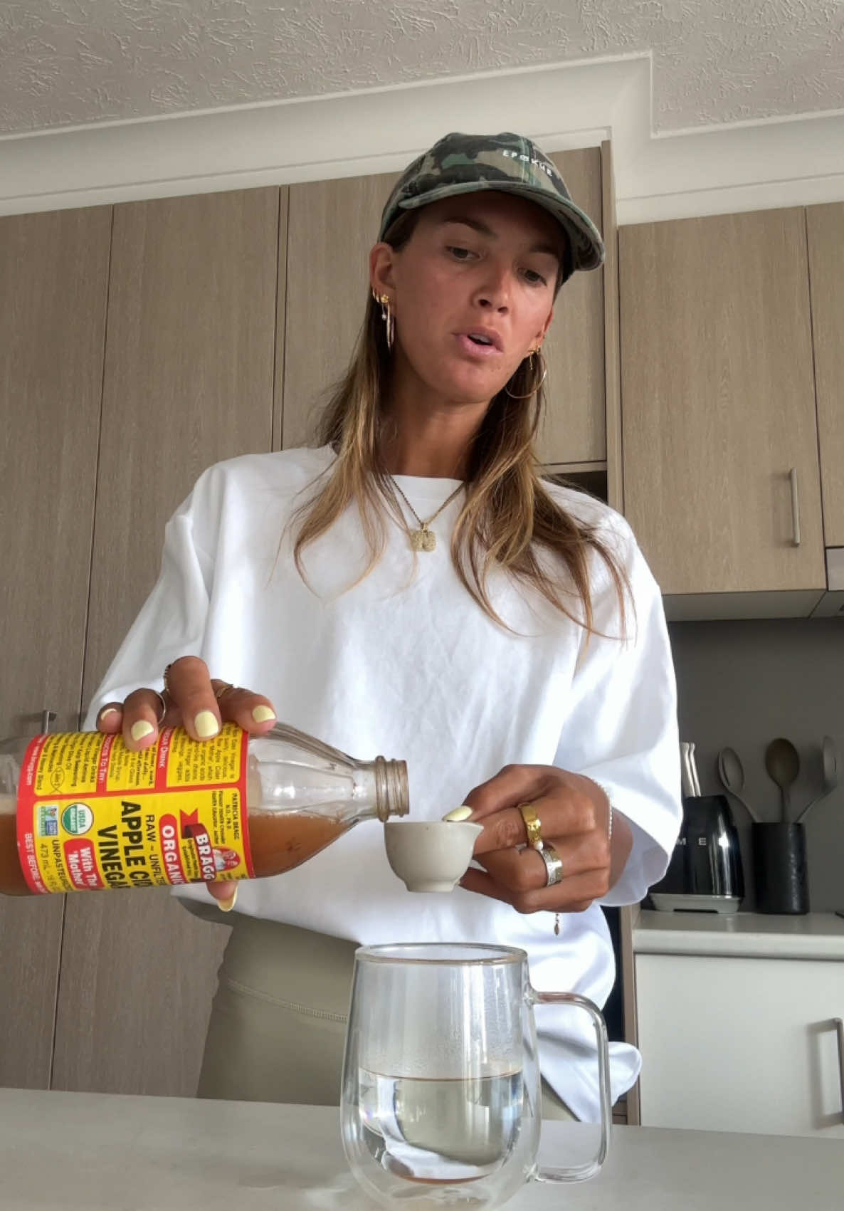 Replying to @shea connors ✨ day 2 of the gut drink 🪱🍋‍🟩 #guthealth #parasite #applecidervinegar 