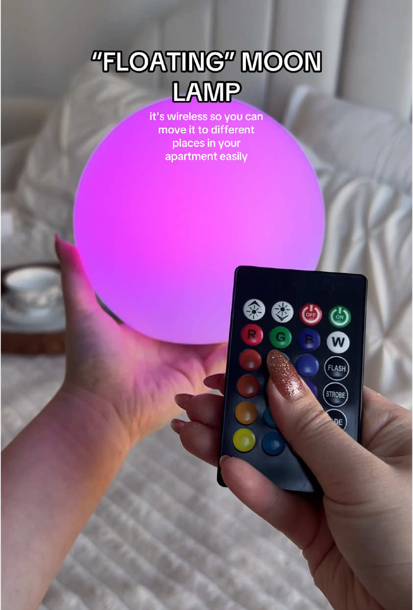 If you’re looking for an elevated lamp for ambience lighting look no further this floating moon lamp is so cool. It’s wireless does not need any batteries have so many different lighting options and is perfect to adjust for any mood or setting in your apartment!  really helps that the tone for any gatherings movies and parties! ##nycapartment##lamp##lowlighting##decorfinds##ambientlighting