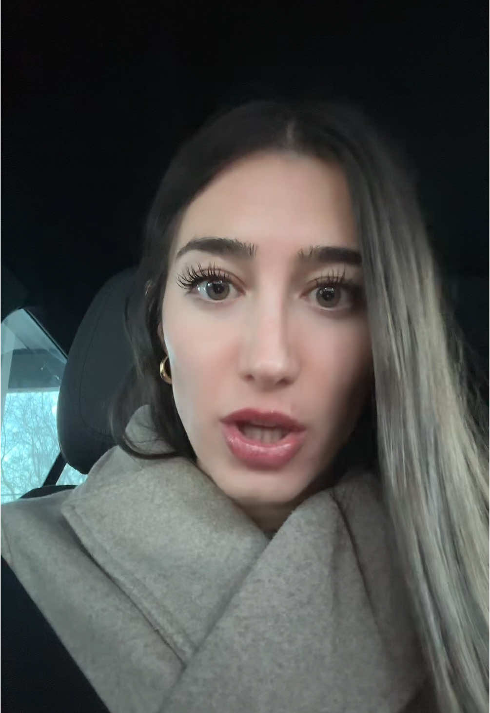 Scammers r out in 2025 