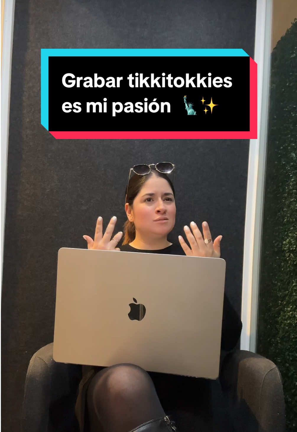 Grabar TikToks es mi pasión. No sé si los ven pero me divierto mucho ❤️ #latinacontentcreator #corporatelife #trabajo #tiktoker #peruanosenelmundo 