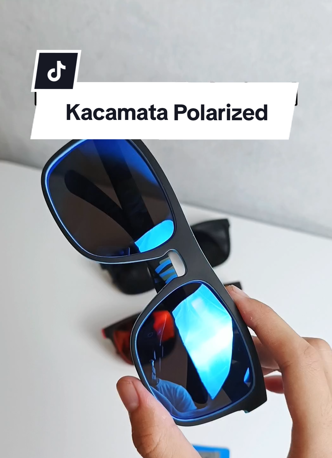 Kacamata Polarized asli murah cuma 17 ribuan #kacamata #kacamatahitam #kacamatapolarized #kacamataantiradiasi  #kacamataphotocromic #kacamatamurah #kacamatapria #kacamatawanita #kacamatacowok #kacamatacewek #rekomendasikacamata #kacamatamancing #kacamatakeren 