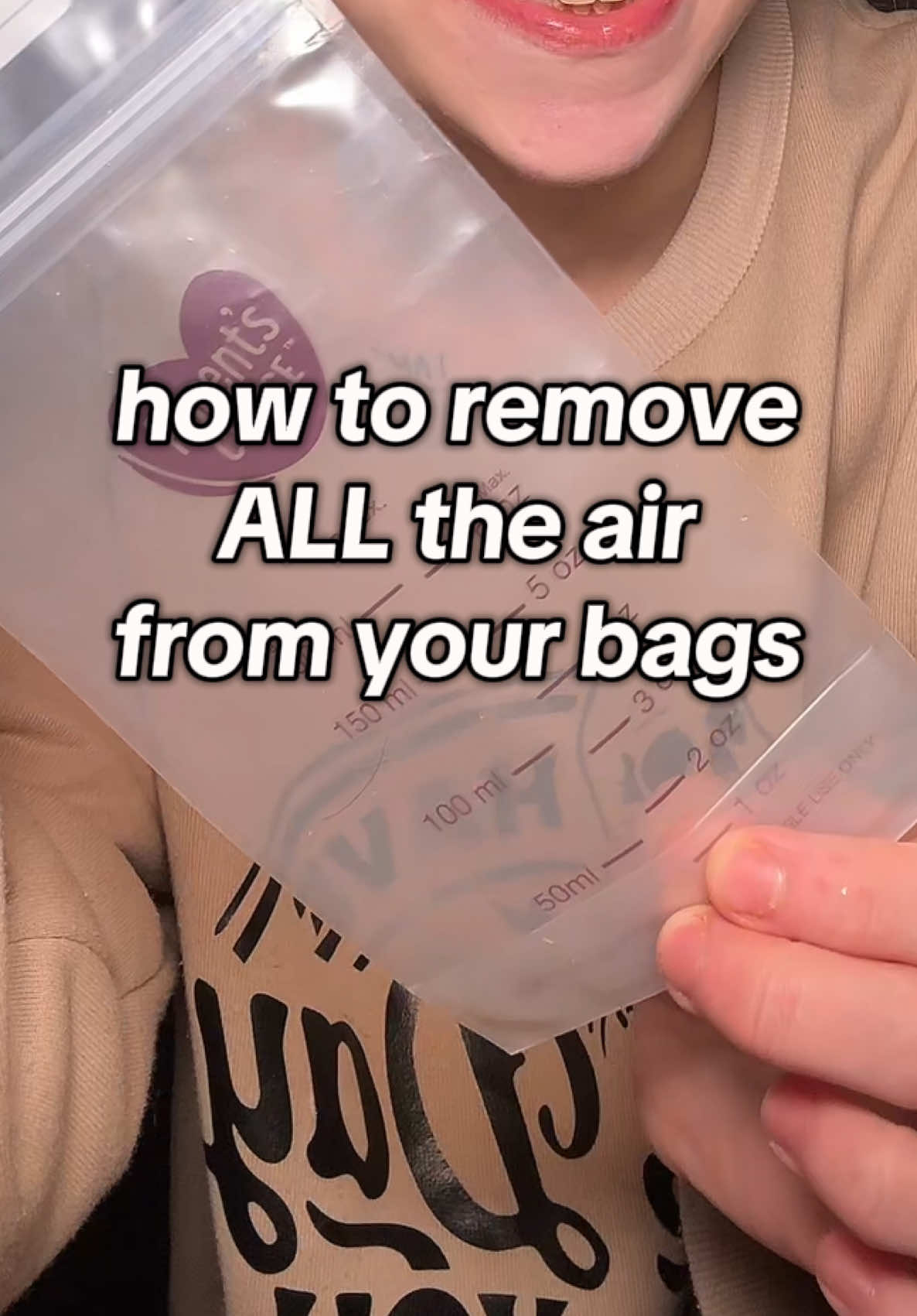 the best method ever #oversupplier #pumpandpour #pumpingmom #pumping #lactation #lactationsupport #postpartum #2under2 #milkdonor #donor #nursingmom #MomsofTikTok #nursingmomsoftiktok #pumpingmomsoftiktok 