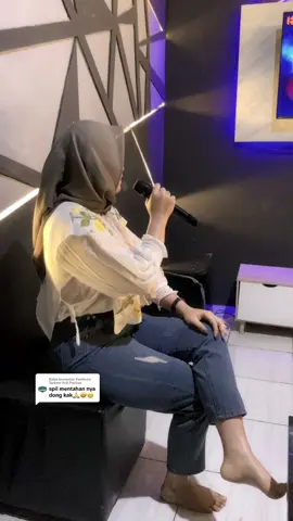 Membalas @Pemburu Tarkam Voli Pacitan sudah tak spil mas🙏🏻 #fypシ #24jamfyp #karaoke #pupusingnelongso 