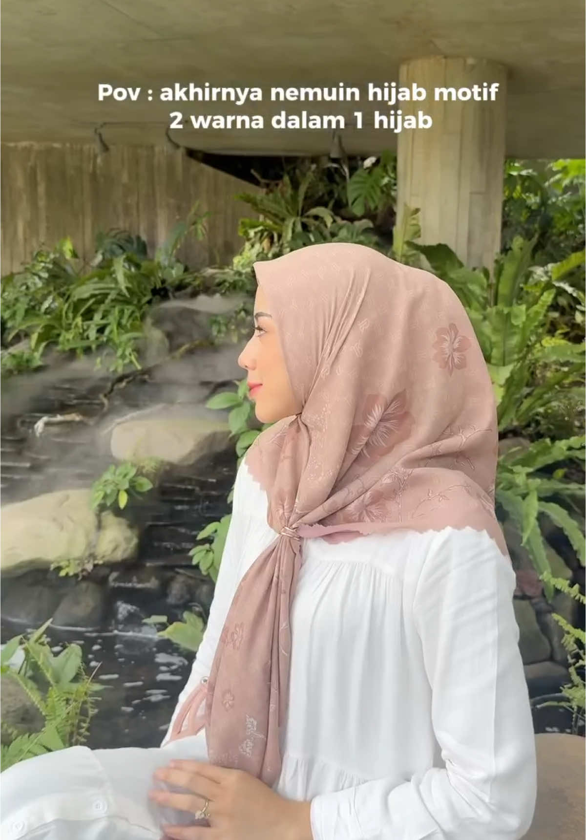 Finaly doublelooks hijab now available on TikTok shop😍😍 #lareinescarves #hijabpremium #hijabsegiempat #premiumscarves #hijabsegiempatmotif #hijabsegiempatpremium #hijabstyle #ootdhijab #ootdfashion #ootdhijabstyle #OOTD 
