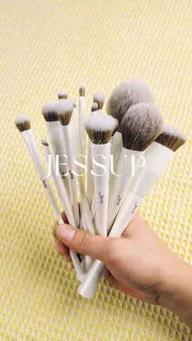 Revolutionize your makeup game with T343 makeup brush set!☺️💖#makeupbrushes #jessupbeauty #makeup #fyp #beauty 