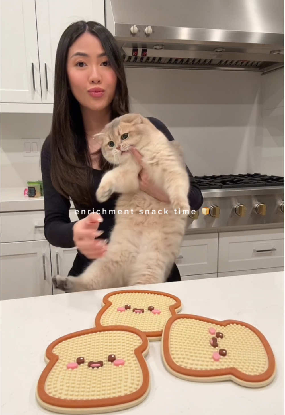 Enrichment snack time 🍞 @TikiPets mousse  @Cosmicos Petbakery quail egg sprinkles  @Arya.Sit cat grass chicken @BONKERS purrpops  #catfood #feedmycat #whatmycateats #catlovers #catmukbang #catasmr #catnutrition #enrichment #catlickmat 