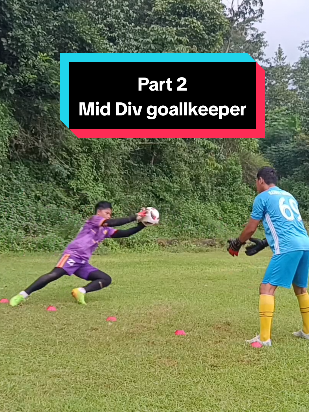 belajar mid div goallkeeper #latihan #goalkeeper  #mid #fypシ #football 