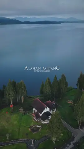 Oh ini yang banyak orang bilang swiss nya indonesia  🎥 @GugiGahari 🙌🏻#jelajahalahanpanjang #alahanpanjangnature #alahanpanjang #wisataalahanpanjang #okiboim #mamavisual 
