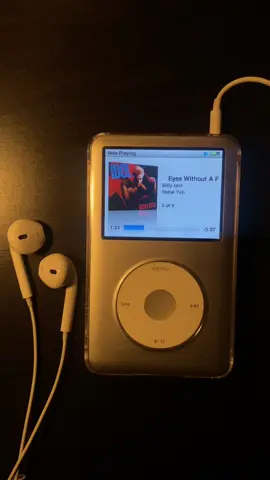 billy idol, eyes without a face - more videos everyday! leave suggestions! #billyidol #eyeswithoutaface #rebelyell #ipod #music #headphones