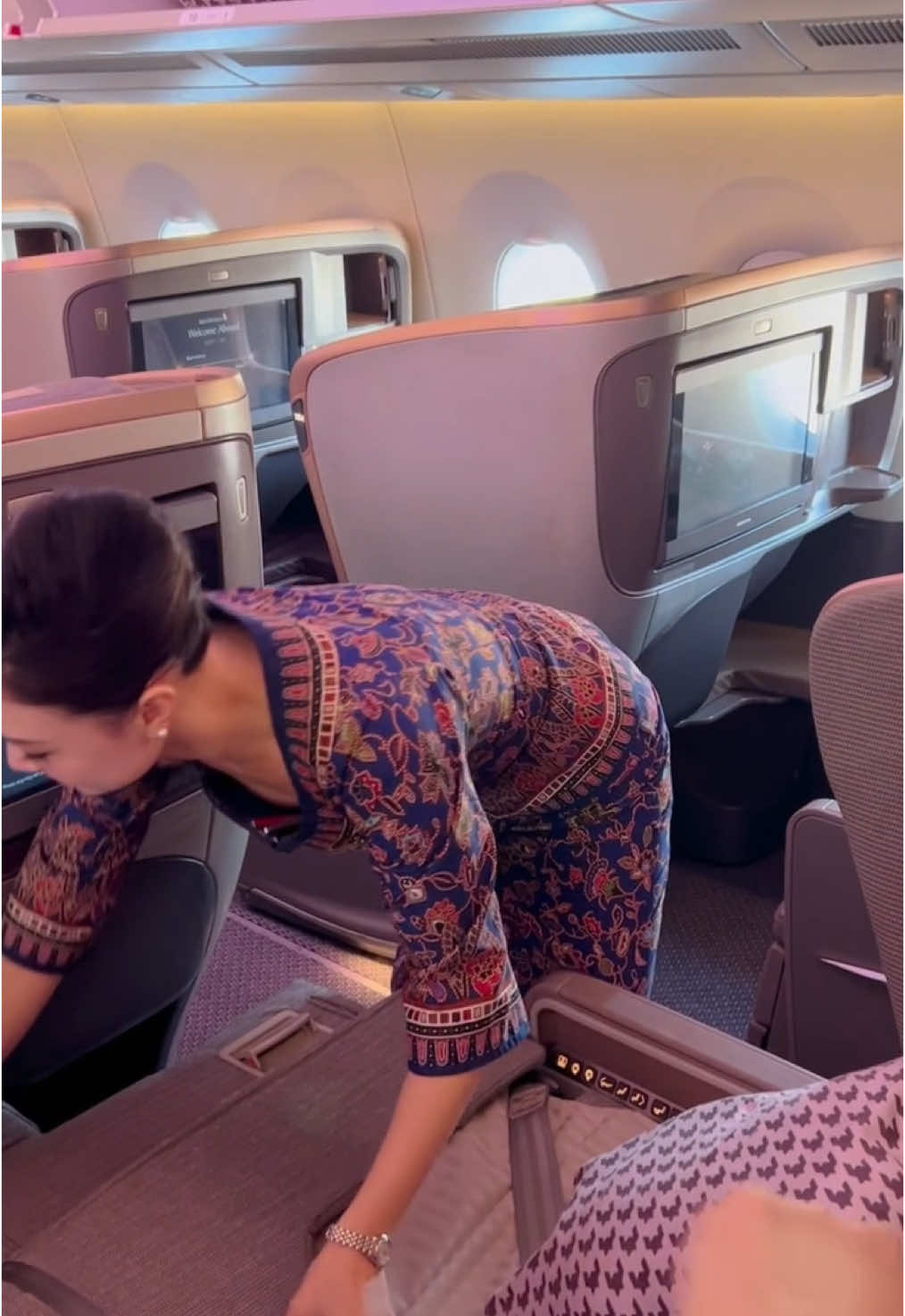 在新加坡航空当空姐#空姐 #空乘 #空姐一涵单身空姐群 