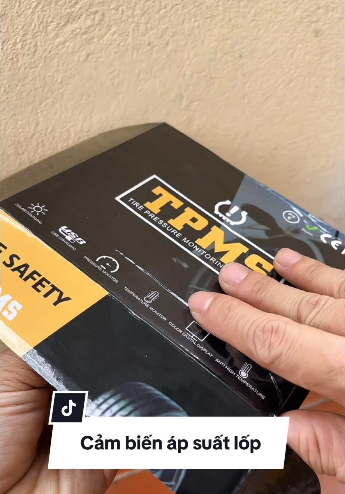 Cảm biến áp suất lốp ô tô năng lượng mặt trời. #cambienapsuatlop #cambienapsuatlopoto #cambienapsuatlopvanngoai 
