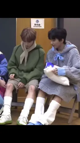 plisss ini lucu bngett😭😭😭 #taesan #hantaesan #kimwoonhak #woonhak #mcountdown #live #BOYNEXTDOOR #ONEDOOR #BND #ifisayiloveyou #오늘만_I_LOVE_YOU 