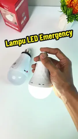 Lampu LED emergency Aoki baterai bisa dilepas pasang. #lampubohlamemergency #lampuemergency #lampudagang #lampuledemergency 