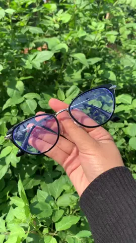 Mắt kính cận thị kính cận có độ #xuhuongtiktok #xuhuong #viral #kinhthoitrang #kinhdep #kinhcancodo #kinhcan #matkinhcan 