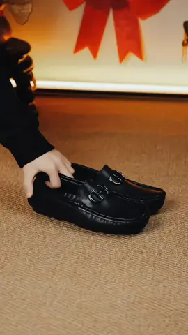 Rekomendasi sepatu pantofel pria formal. #fyp #lagsmart 