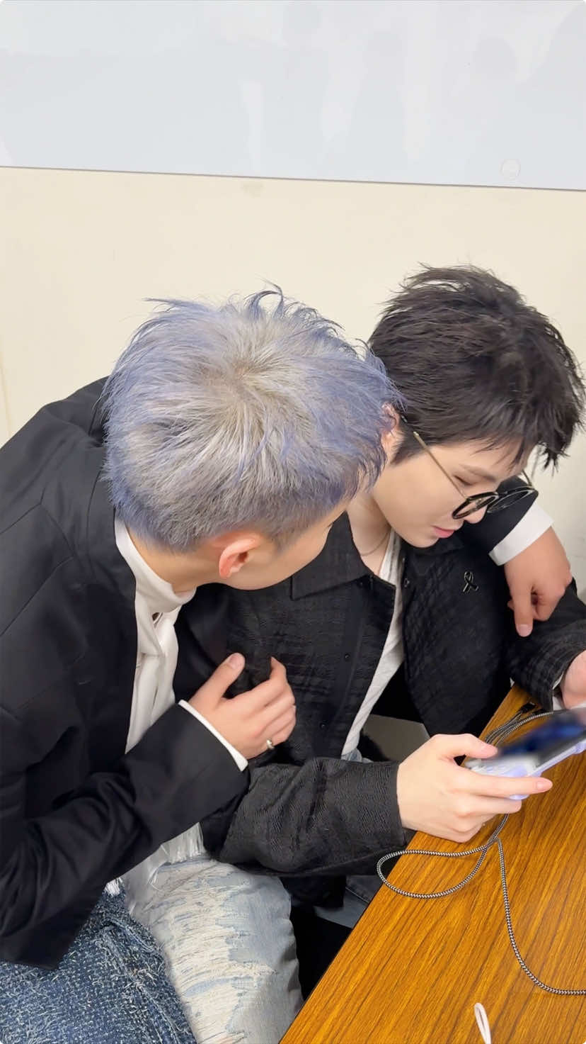 #청바지챌린지 👖 with #우지 #WOOZI #세븐틴 #SEVENTEEN #호시 #HOSHI #부석순 #BSS #BSS_TELEPARTY #부석순_청바지 #BSS_CBZ #NewMusic 