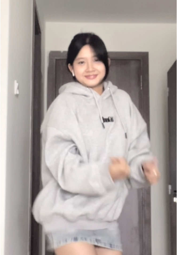 Dạo này gần Tết nên tui mập chút 😌 @Mon Studio 