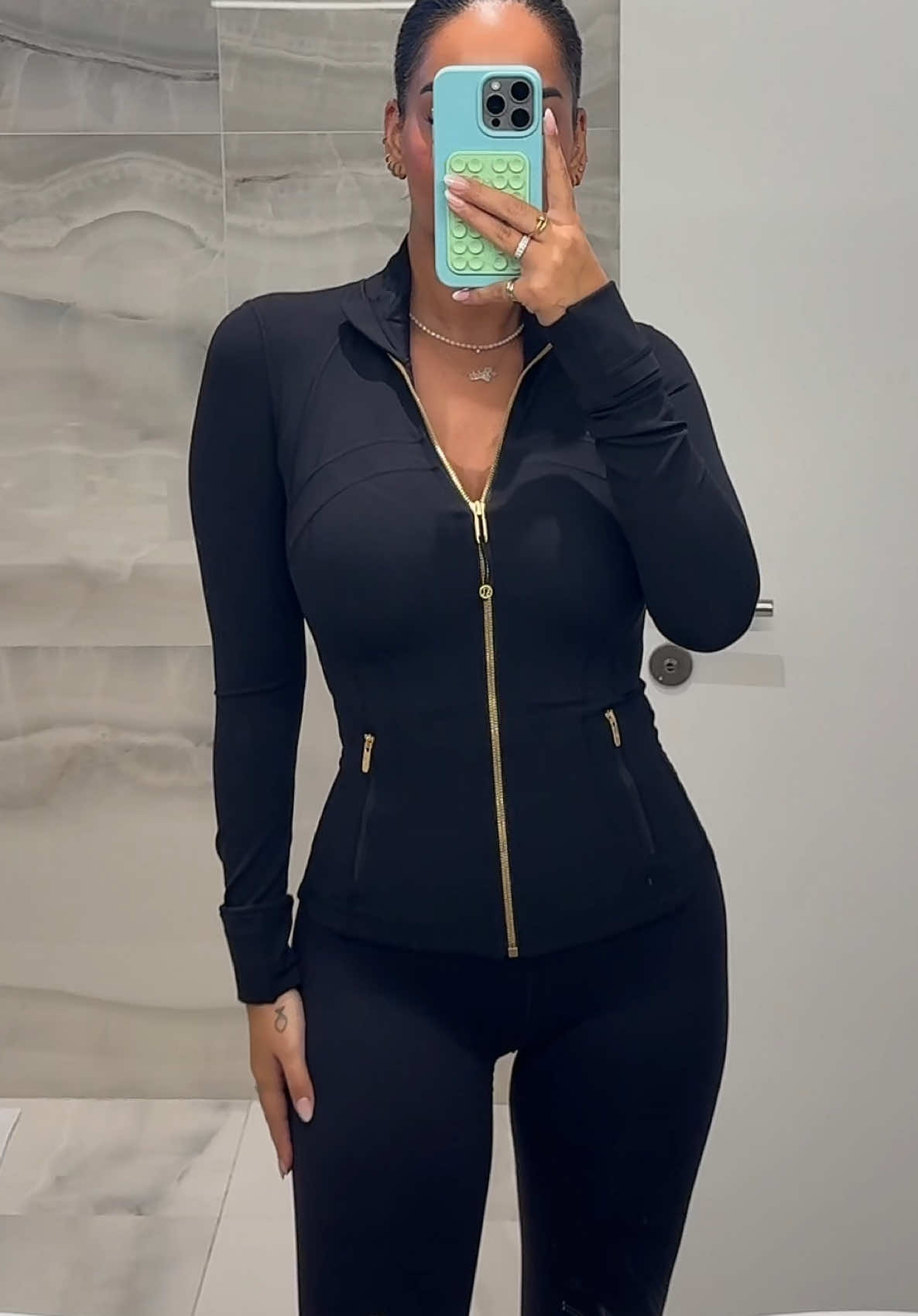 This is how you feel in your @lululemon set ✨✨✨🙂‍↔️  #fyp #fy #lululemon #definejacket 