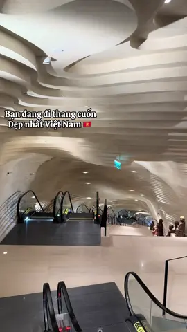 Quá là đẹp & ấn tượng . Có cả nhạc du dương trong hầm đó mọi người. Một trải nghiệm khó quên trong đời 🙏🏼 #tayninh #nuibaden #phatdilacnuibaden 