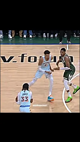 Giannis antetoLOCKDOWN☠️👀 Giannis Antetokoumpo insane lockdown defense on Victor Wembanyama🔥#NBA #fyp #foryou #giannisantetokounmpo #victorwembanyama #spurs #alien #freak #bucks #sanantonio #milwaukee #basketball #sharkbasket 