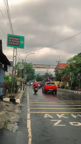 🫀🥀makin berat lukanya makin sulit melupakannya, #tiktokimpact #galaubrutal #vibes #hujan #kuningan #kuninganjawabarat #kuninganjabarhits #kuninganrepost #kuninganhariini #gamon #sadlyrics #liriklagu #sadstory #sadvibes🥀 #dejavu 