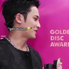 seventeen relay bless advice. bingung milih sound karena mereka beneran serius tapi becanda njir 😭😭 #mingyu blm apa2 dah geli 🤭. #woozi #hoshi gue tandain lu bedua ya !! #seventeen 