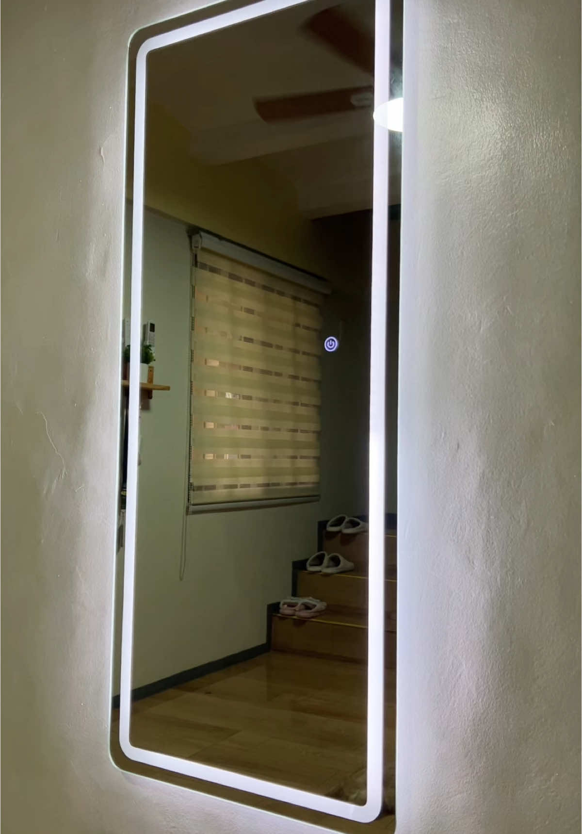 Fully Body Mirror with Lights #mirror #fullbodymirror #mirrorwithlights #mirrorwithledlights #touchlightmirror #tricolorlightsmirror #salamin 