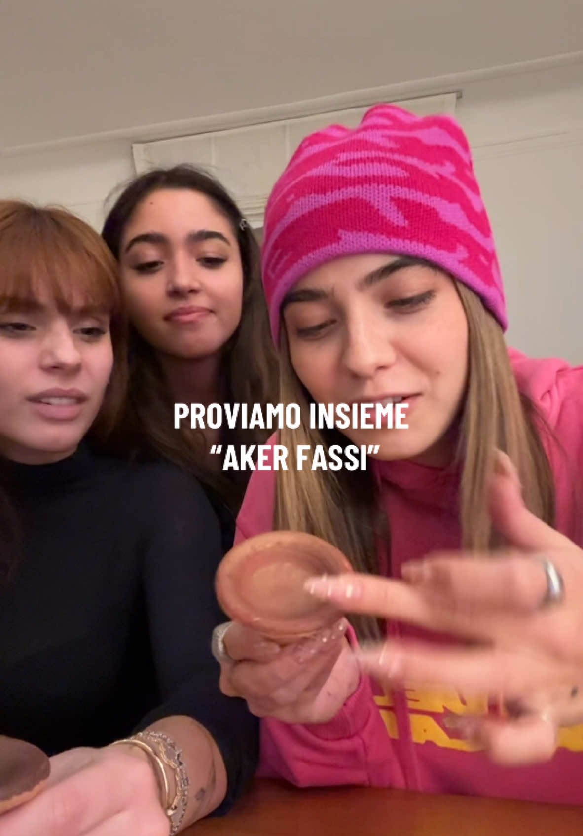 È UNA FIGATA!!!!!! Approvato da @Yasmin Barbieri @Emily Pallini (e io)