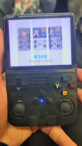 @unGamer Tengo problemas con la R36s quiero ponerle desde el principio también con tarjeta sd nueva no se porque me falla asi alguien me puede ayudar gracias #retror36s #game #emulador #ayuda #viral 