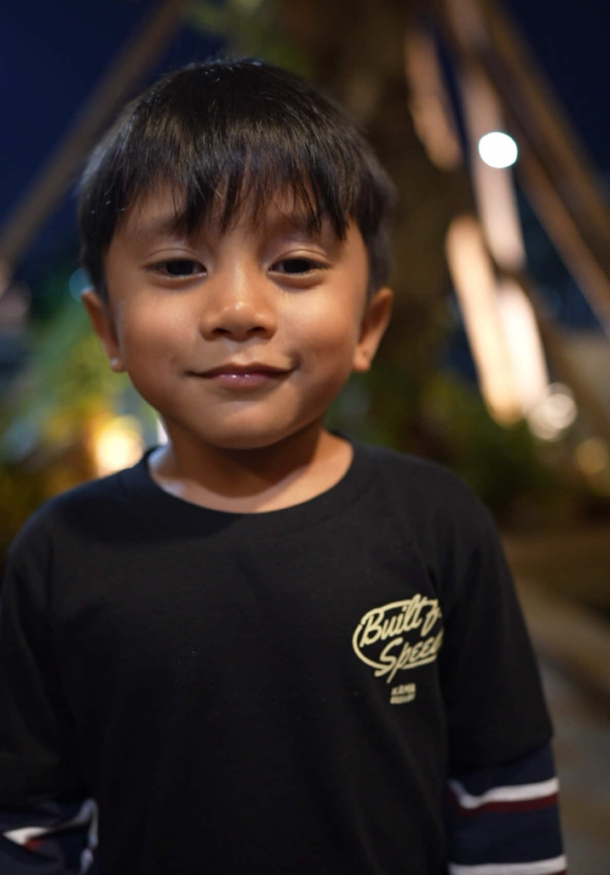 Tetep semangat latihan nyanyi buat lomba disekolah walaupun ga ada bakat nyanyi wkwkwk  #rubyfain 