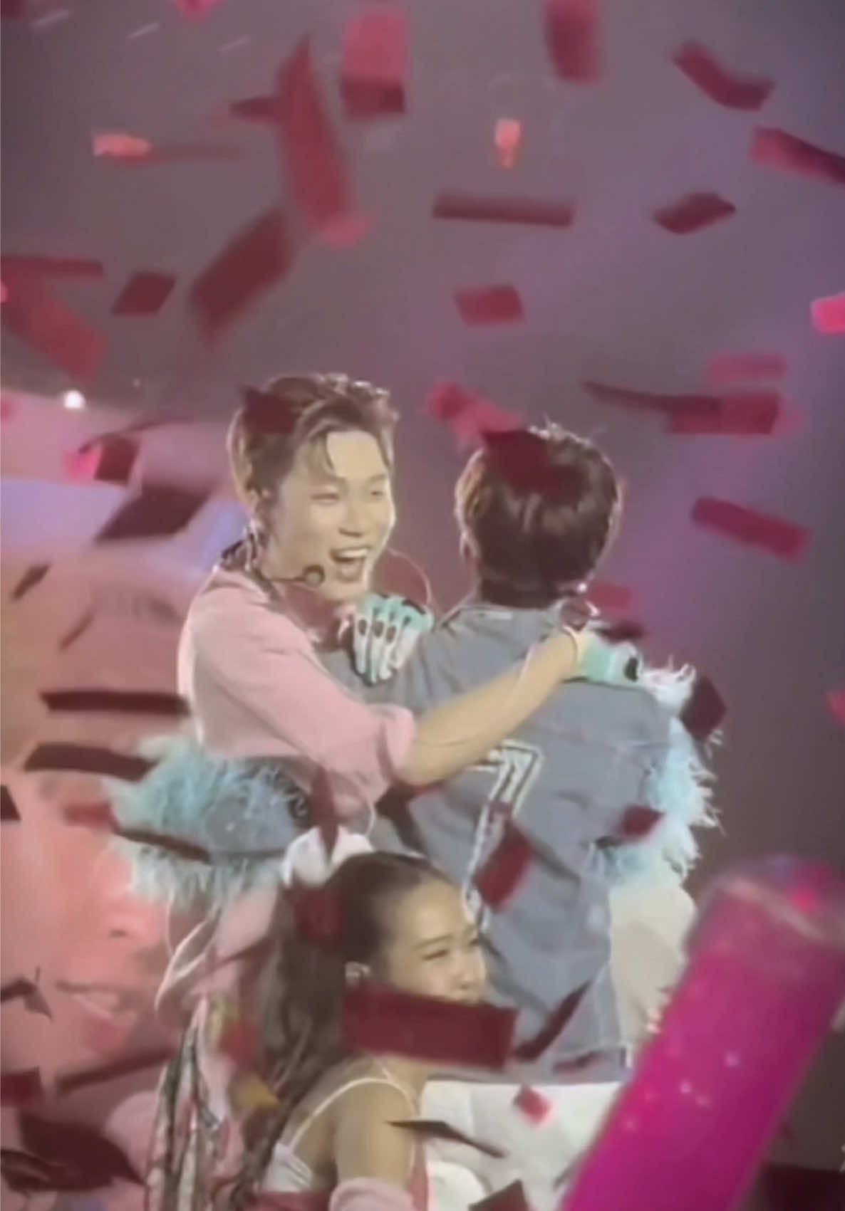 Anh ơi anh ơi, hai anh ơi!!! Em hoá thú mất thôyyy !!! OTP cụa toai 🫨💓💙 #QuangHungMasterD #Duongdomic #otphungduong #muzik #dopamine #dangautruccuaquanghungmasterd #nhadaungoccuaduongdomic 