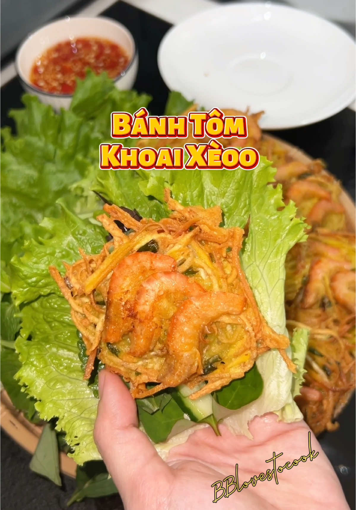 Một chiếc Bánh Tôm Khoai Lang Khoai Môn mà cũng rất Bánh Xèo. Hổng biết gọi là gì nữa mấy bà ơi 😂 #AnCungTiktok #bblovestocook #LearnOnTikTok #foryou #foryoupage #MCV 
