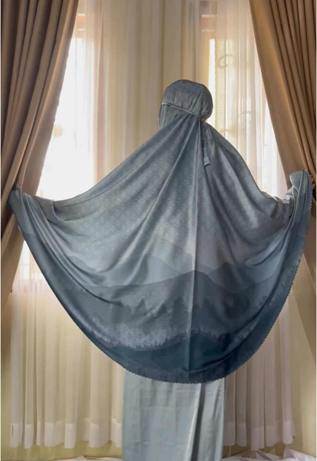 Mukena Silk Mewah Harga Terjangkau, Ya Mukena Alhafsa.#mukenasilk #mukena #menujupuasa #ramadan2025 #puasa2025 #idulfitri2025 #otwramadhancheck #otwramadhan #bulanpuasa #tarawih #fyp #gratisongkir #murahbanget 