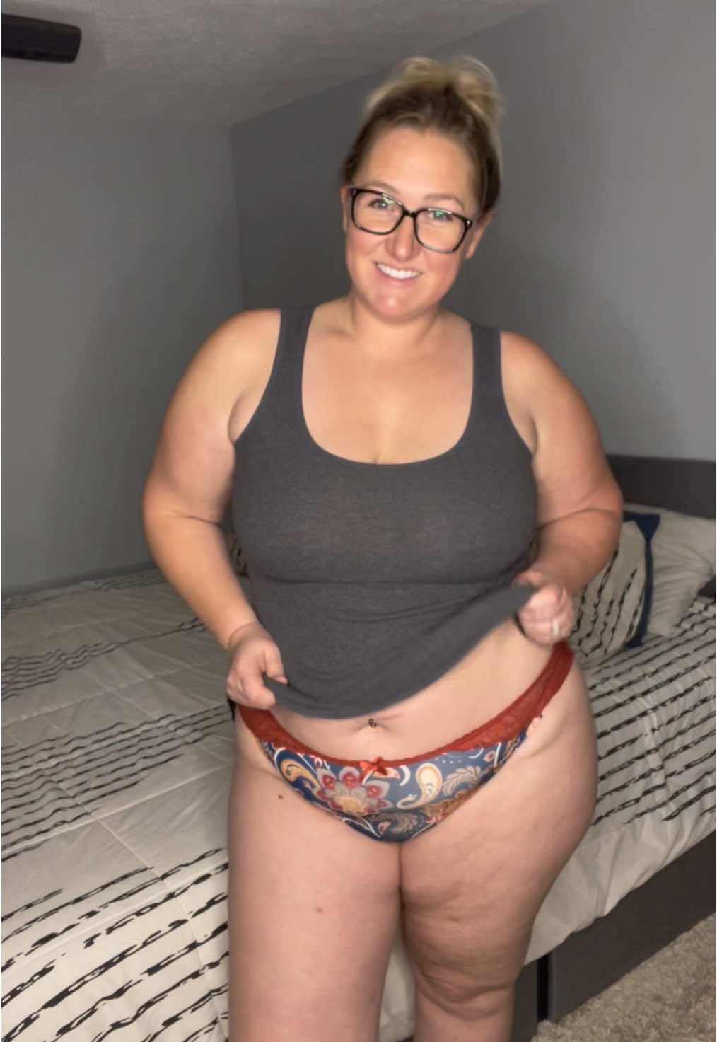 My body is every changing and I am constantly working on myself ❤️ but a constant thing I can count on is @Splendies to make me feel good! #splendies #splendiespartner #splendiesundies #feelconfident #lovetheskinyourein 