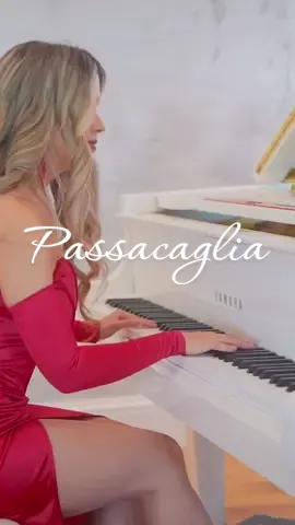 One of my favorite musical pieces from all times❤️ (Full video on YouTube with sheet music🎹) #passacagliaingminor #passacaglia #pianoplayer #relaxingpianomusic #pianist #pianomusic #relaxinginstrumentalmusic #classicalmusic #relaxingpiano #beautifulpianomusic #melissapianist 