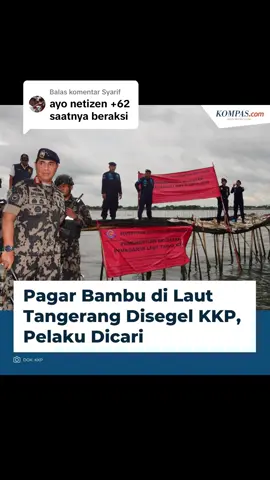 Membalas @Syarif  Kementerian Kelautan dan Perikanan (KKP) menyegel pagar laut di perairan Kabupaten Tangerang, Banten, pada Kamis (9/1/2025).  Pemagaran ini diduga tidak memiliki izin dasar Kesesuaian Kegiatan Pemanfaatan Ruang Laut (KKPRL) dan berada di dalam Zona Perikanan Tangkap serta Zona Pengelolaan Energi, yang berpotensi merugikan nelayan dan merusak ekosistem pesisir.  Direktur Jenderal Pengawasan Sumber Daya Kelautan dan Perikanan (PSDKP) Pung Nugroho Saksono (Ipunk), turun langsung dalam penyegelan ini. “Saat ini, kita hentikan kegiatan pemagaran sambil terus dalami siapa pelaku yang bertanggung jawab atas kegiatan ini,” ujarnya, Kamis. Sebelumnya, tim gabungan Polisi Khusus (Polsus) Kelautan Ditjen PSDKP dan Dinas Kelautan dan Perikanan Banten telah melakukan investigasi di desa dan kecamatan sekitar lokasi pemagaran pada September 2024.  Hasil investigasi menunjukkan pemagaran laut dimulai dari Desa Margamulya hingga Desa Ketapang, serta Desa Patra Manggala hingga Desa Ketapang. Konstruksi pemagaran menggunakan cerucuk bambu. / #KKP #PagarLaut #Pagar #Laut #Tangerang #Banten #Pesisir #FYP #JernihMelihatDunia  Penulis: Dian Erika Nugraheny Editor: Teuku Muhammad Valdy Arief