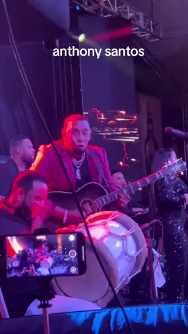 anthony santos -merengue #merenguero # #merengue #envivo #@Anthony Santos #concierto #musica #parati #fpy #dominicanos🇩🇴 dominicanos