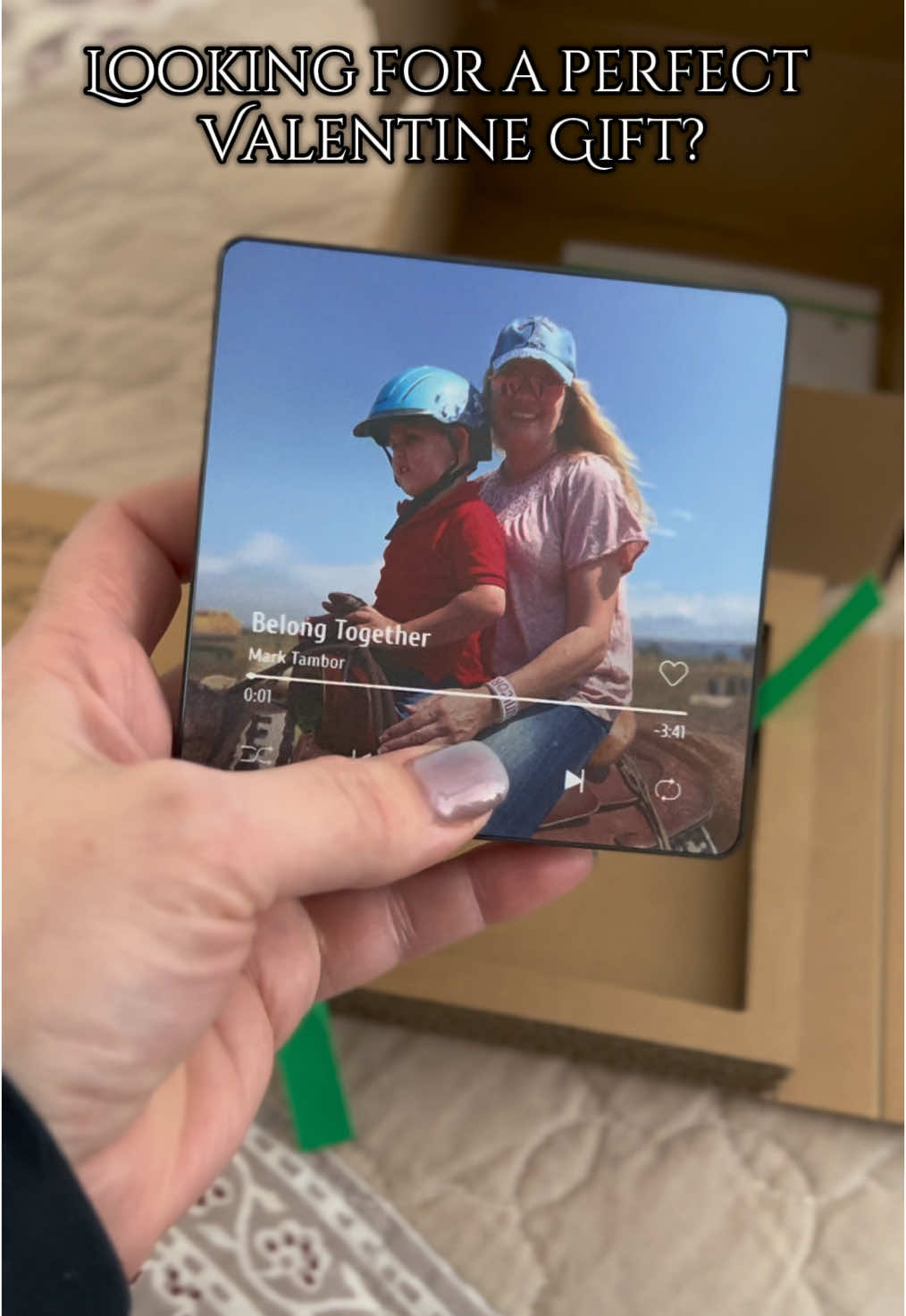 Looking for the best valentine gift? Custom photo, choose your music, fridge magnet! Aaaand they’re rechargeable!!! How cool are these?! #FridgeBeats #CustomPhotoMagnet #ValentinesDay