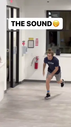 Poor guy😭…. Anyway, check out our new song 🤗 Her Last Sight - “LYING SUN” . . . #metalcore #metal #breakdown #meme #guita 