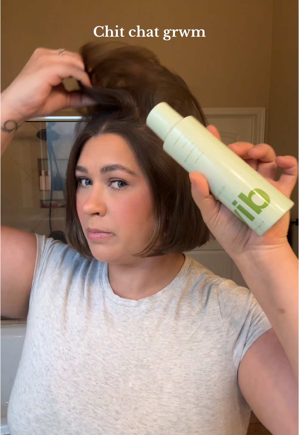How I style my bob + reintroducing myself ❤️ #haircut #diybob #athomehaircut #hairtransformation #diyhaircut #fyp 