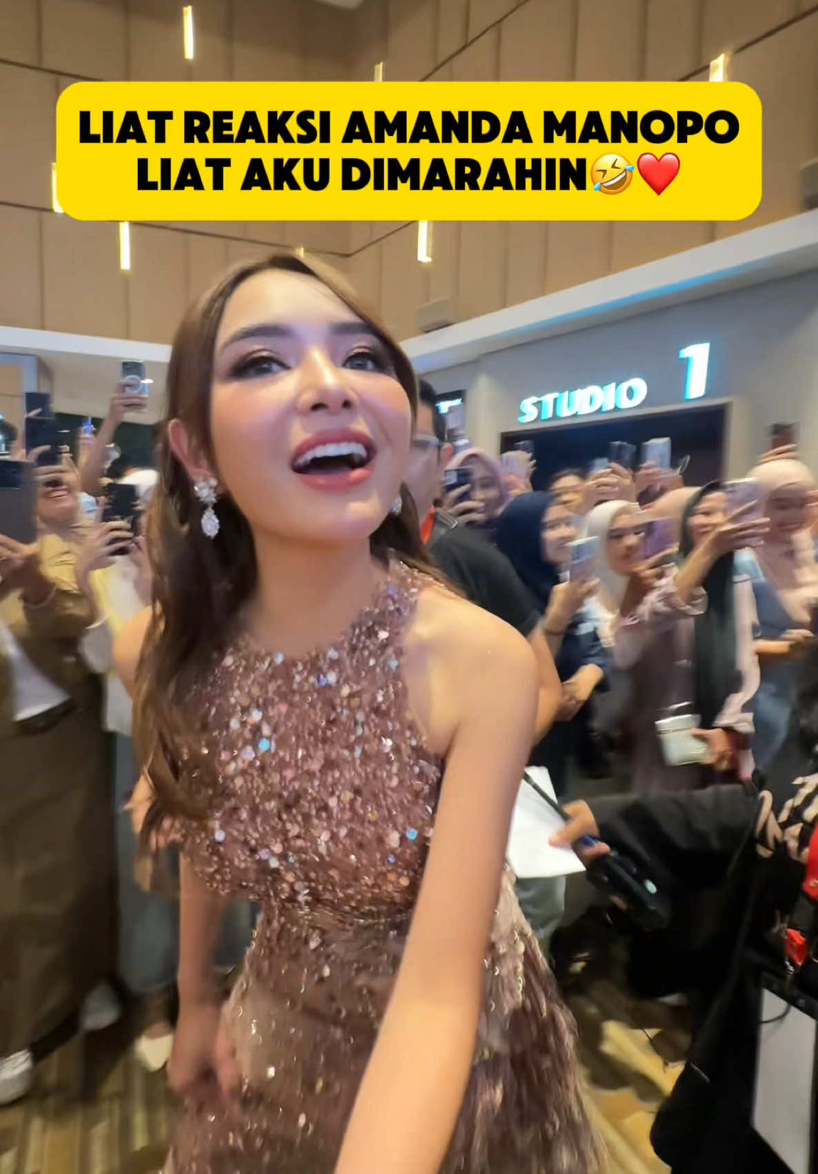 Padahallll aku ngerti kokkk😌 tapi tetep… lopelope manda❤️ #1imam2makmum #amandamanopo #galapremiere 