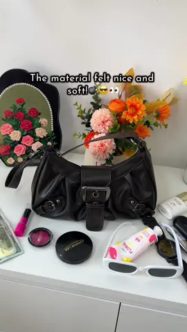 Everything is perfect! #bag #shoulderbag #tiktokshopfinds #fyp #spotlightfinds #highquality #highqualitybag #y2k #puleather #everydaybag #dailybag #dailyuse  #tiktokshoplastchance #tiktokshopnewyearnewaura #tiktokshopholidayhaul 