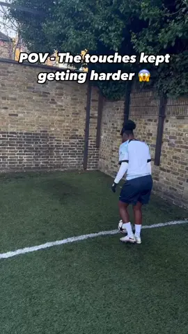 Touch Challenge! 🎯 #footballchallenge #Soccer #viral #football 