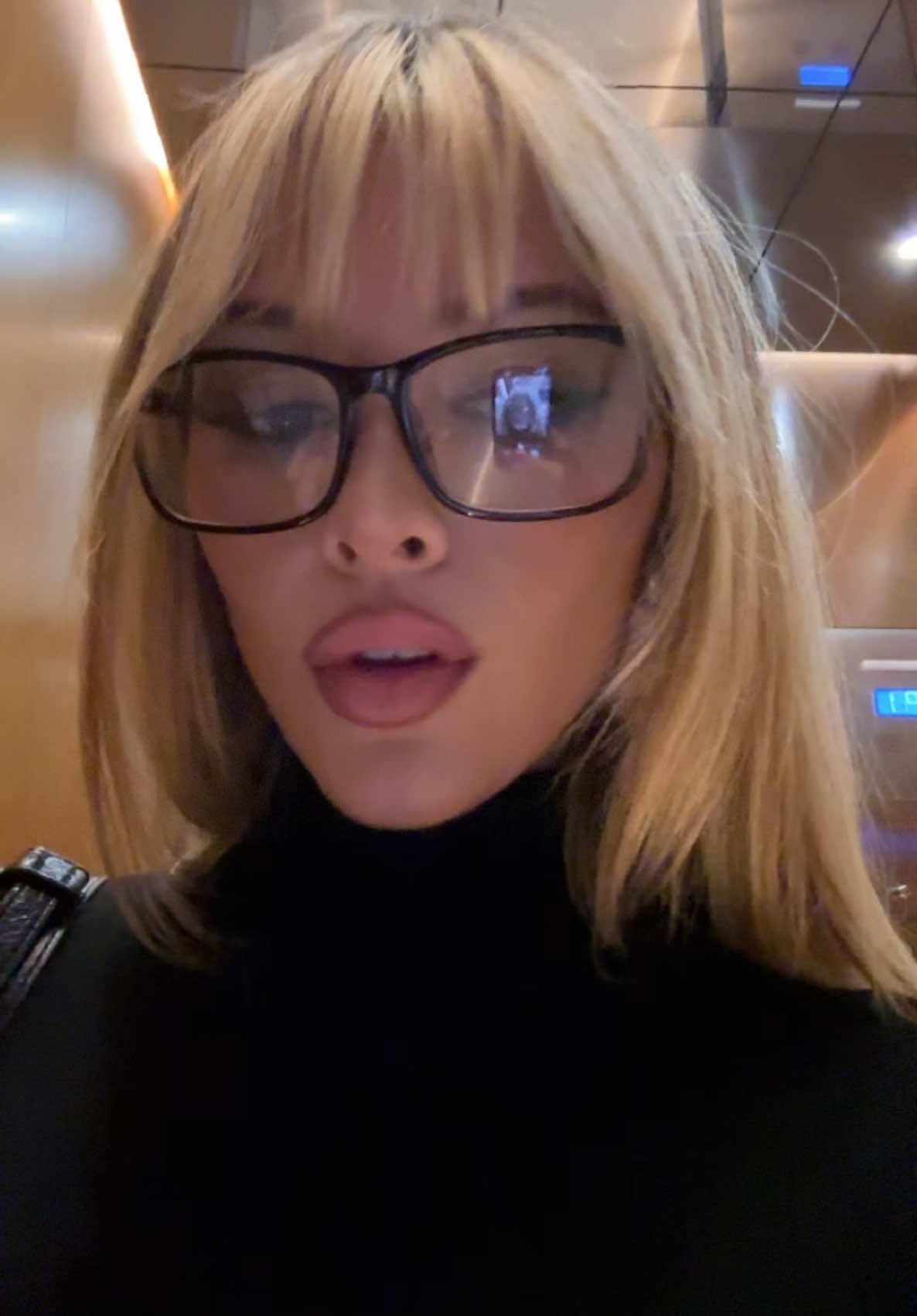 🤓