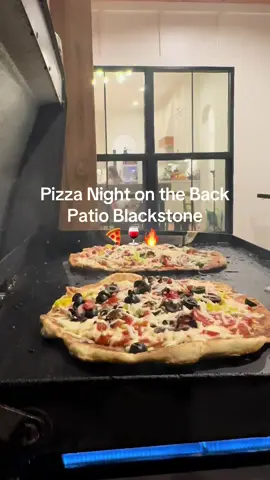 Family pizza night on the back patio Blackstone #Vlog #dayinthelife #outdoorcooking #cookingvlog #blackstone #pizzanight #fyp #backyardliving 