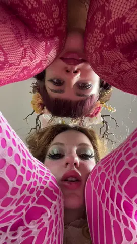 grazie @giuuuliass sei una brava bona povera creatura  . . . #contentcreator #queer #lypsync #lgbtq🏳️‍🌈 #speedup #speedupsongs #poverecreature #symposiarcha #virale #perte #alttiktok #aestheticvideos 